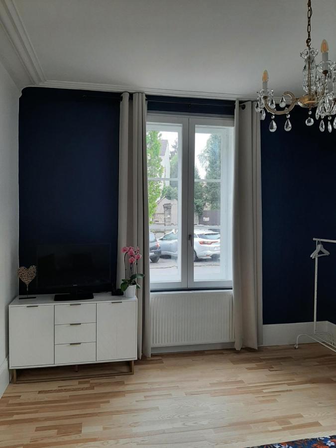 רמירמון Suite Yves Klein - Proche Gare Et Centre-Ville- Entree Privee מראה חיצוני תמונה